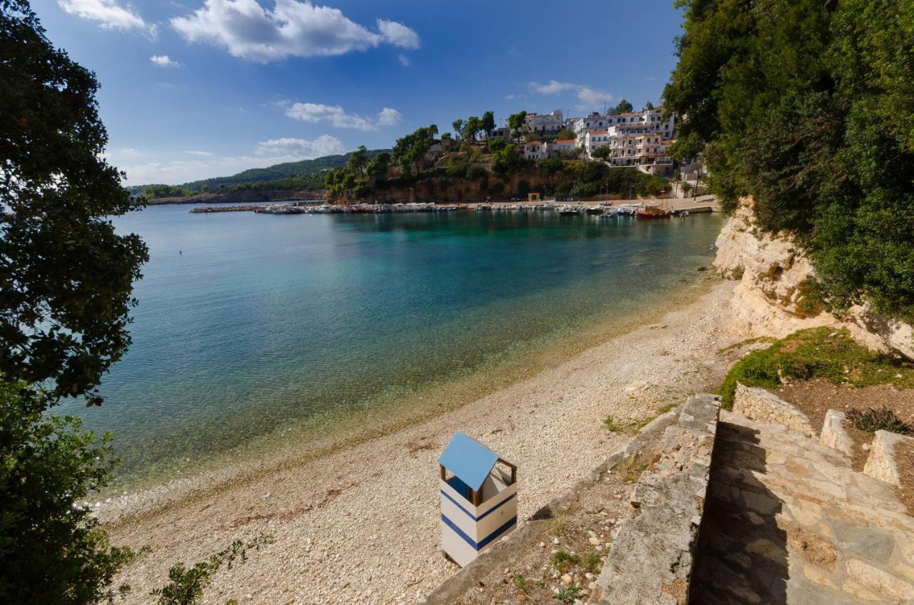 Aegean Suites Votsi  Екстер'єр фото